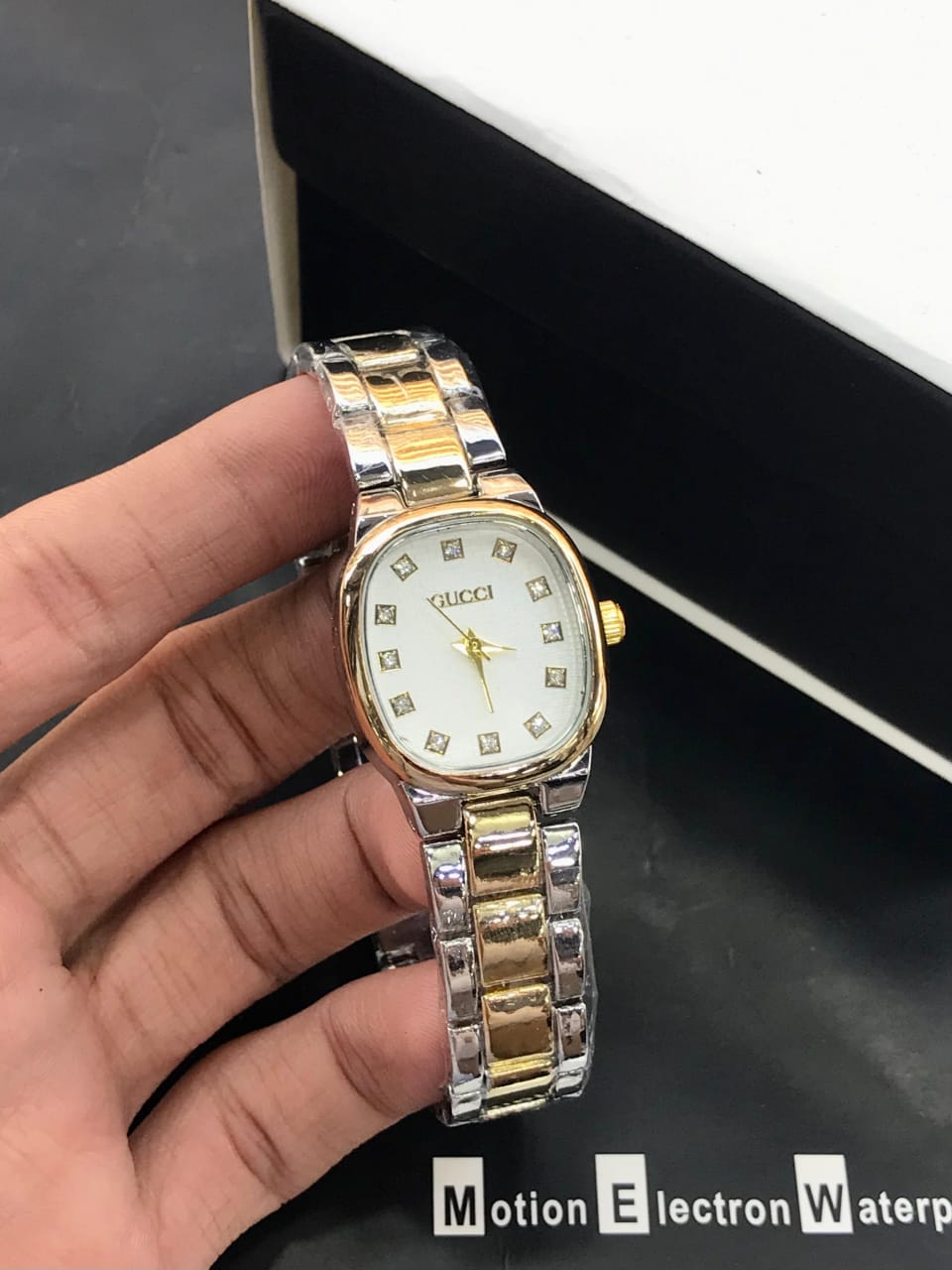 GUCCI LADIES WATCH