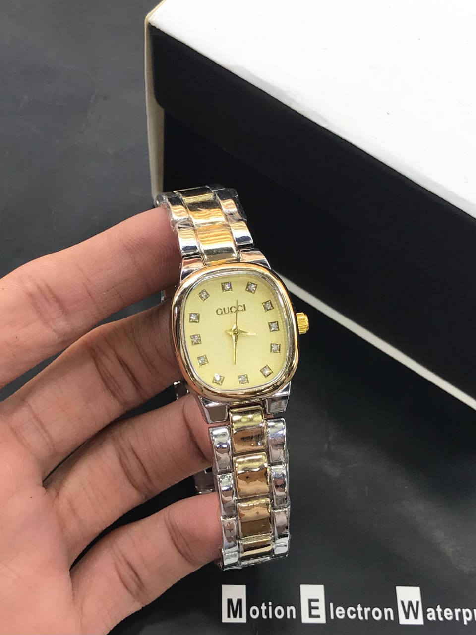 GUCCI LADIES WATCH